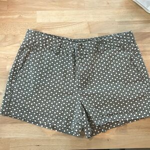 Gap Khakis by Gap Womens City 3” Short, New Geo Print, Green, Size 8